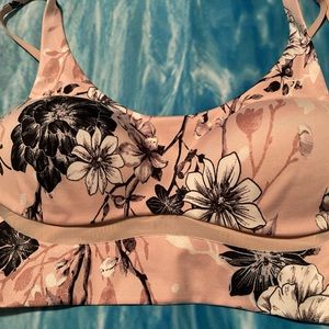 Victoria’s Secret pullover bra in silky floral pattern
